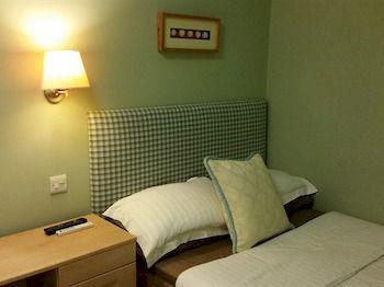 The George Hotel Henfield ภายนอก รูปภาพ